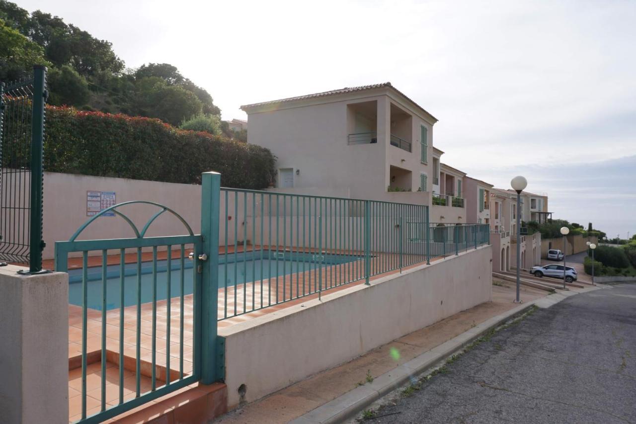 Joli T3 familial proche de la mer Saint-Florent  Extérieur photo